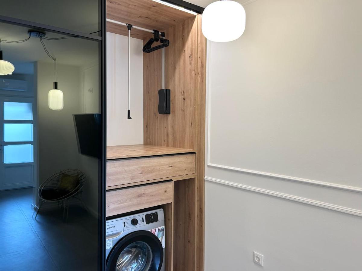 Studio Apartment Smile, Near Beach & Center, Free Parking, Balcony Makarska Ngoại thất bức ảnh